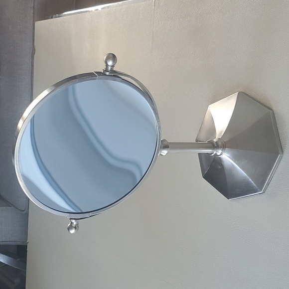 Makeup Mirror in brushed nickel - Picture 2 of 3